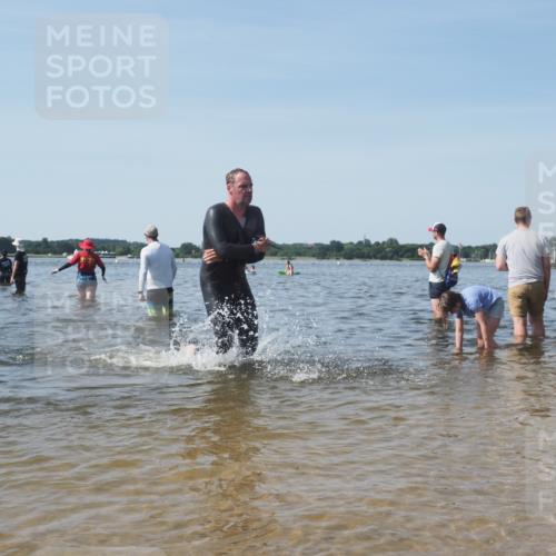 22.06.2025 - Viking Triathlon KatJ http://msf.ph/oto/8092333 22.06.2025 10:28:15 Schwimmen 367 meine-sportfotos.de