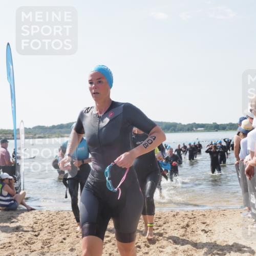 22.06.2025 - Viking Triathlon MichiJ http://msf.ph/oto/8092386 22.06.2025 10:39:11 Schwimmen 79, 148, 181, 182, 185, 238, 276, 295, 351, 386, 408, 451, 536, 654 meine-sportfotos.de