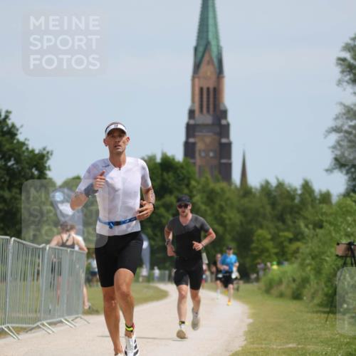 22.06.2025 - Viking Triathlon H.Heesch http://msf.ph/oto/8092390 22.06.2025 13:01:55 Laufen 271, 288, 555 meine-sportfotos.de