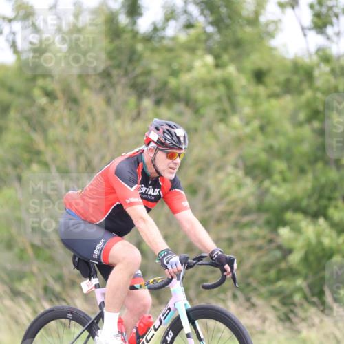 22.06.2025 - Viking Triathlon Yannick Fuchs http://msf.ph/oto/8092397 22.06.2025 13:33:43 Radfahren 130, 650 meine-sportfotos.de
