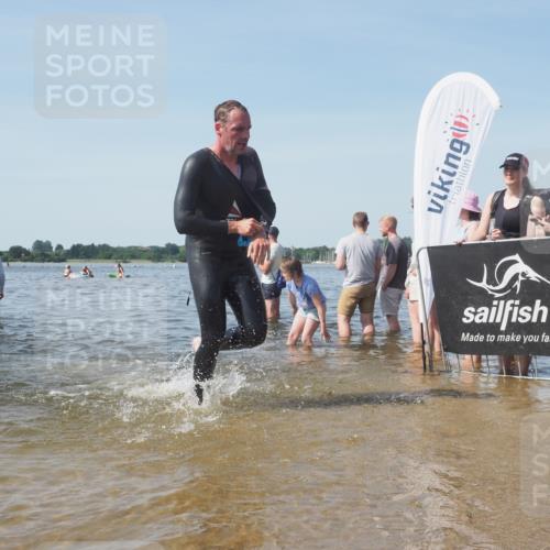 22.06.2025 - Viking Triathlon KatJ http://msf.ph/oto/8092405 22.06.2025 10:28:17 Schwimmen 367 meine-sportfotos.de