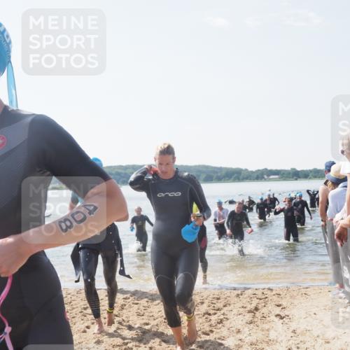 22.06.2025 - Viking Triathlon MichiJ http://msf.ph/oto/8092428 22.06.2025 10:39:12 Schwimmen 79, 83, 148, 181, 182, 238, 276, 295, 351, 386, 451, 536, 654 meine-sportfotos.de