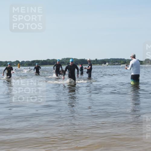 22.06.2025 - Viking Triathlon KatJ http://msf.ph/oto/8092433 22.06.2025 10:28:43 Schwimmen 15, 258, 301, 368, 414 meine-sportfotos.de