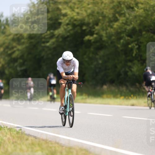 22.06.2025 - Viking Triathlon Yannick Fuchs http://msf.ph/oto/8092436 22.06.2025 11:15:04 Radfahren 12, 74, 102, 132, 285, 412, 555, 616 meine-sportfotos.de