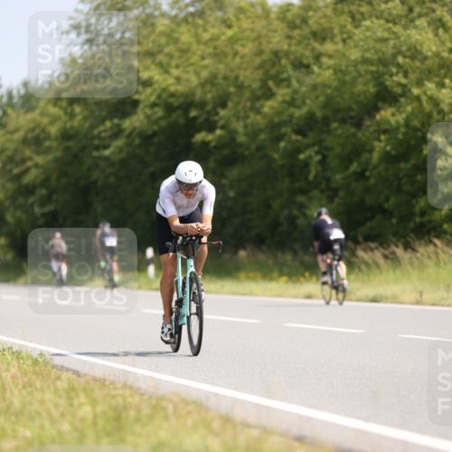 22.06.2025 - Viking Triathlon Yannick Fuchs http://msf.ph/oto/8092441 22.06.2025 11:15:04 Radfahren 12, 74, 102, 132, 285, 412, 555, 616 meine-sportfotos.de