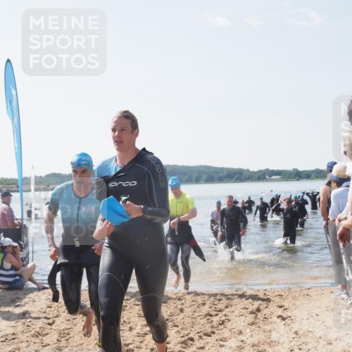 22.06.2025 - Viking Triathlon MichiJ http://msf.ph/oto/8092451 22.06.2025 10:39:13 Schwimmen 79, 83, 148, 181, 182, 195, 238, 276, 295, 351, 386, 451, 536, 654 meine-sportfotos.de