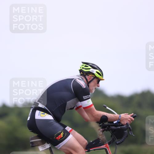 22.06.2025 - Viking Triathlon Yannick Fuchs http://msf.ph/oto/8092467 22.06.2025 13:34:55 Radfahren 292 meine-sportfotos.de