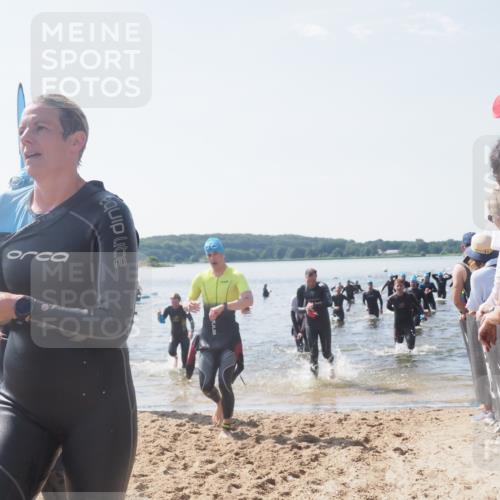 22.06.2025 - Viking Triathlon MichiJ http://msf.ph/oto/8092484 22.06.2025 10:39:13 Schwimmen 79, 83, 148, 181, 182, 195, 238, 276, 295, 351, 386, 451, 536, 654 meine-sportfotos.de