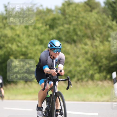 22.06.2025 - Viking Triathlon Yannick Fuchs http://msf.ph/oto/8092558 22.06.2025 11:15:07 Radfahren 12, 102, 132, 285, 412, 547, 555, 616 meine-sportfotos.de
