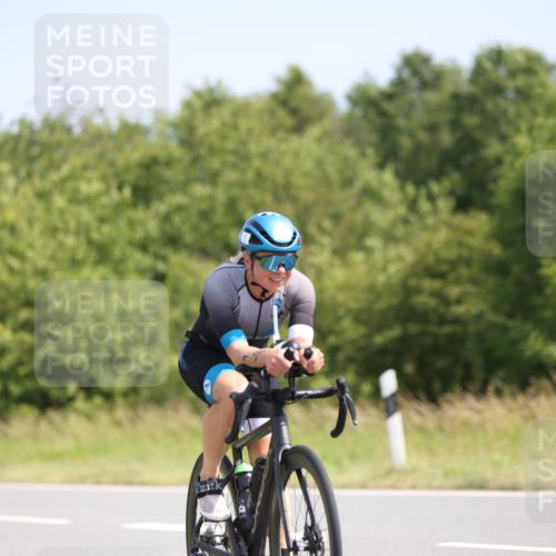 22.06.2025 - Viking Triathlon Yannick Fuchs http://msf.ph/oto/8092567 22.06.2025 11:15:07 Radfahren 12, 102, 132, 285, 412, 547, 555, 616 meine-sportfotos.de