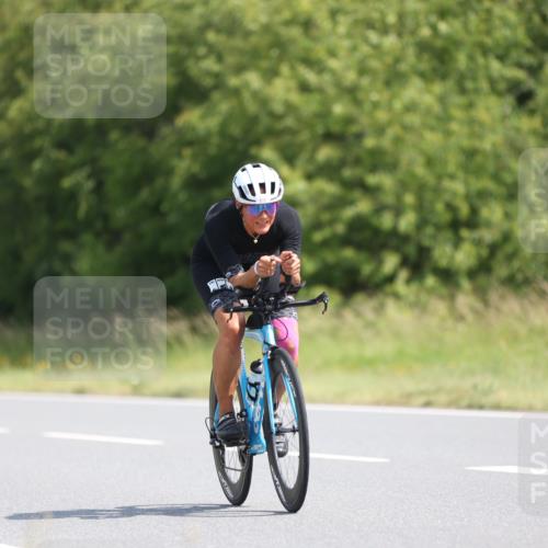 22.06.2025 - Viking Triathlon Yannick Fuchs http://msf.ph/oto/8092599 22.06.2025 11:15:09 Radfahren 12, 102, 132, 205, 285, 412, 547, 555, 616 meine-sportfotos.de