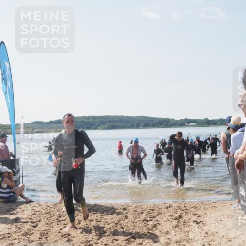 22.06.2025 - Viking Triathlon MichiJ http://msf.ph/oto/8092605 22.06.2025 10:39:16 Schwimmen 79, 83, 182, 195, 238, 276, 295, 324, 351, 386, 474, 536, 654 meine-sportfotos.de