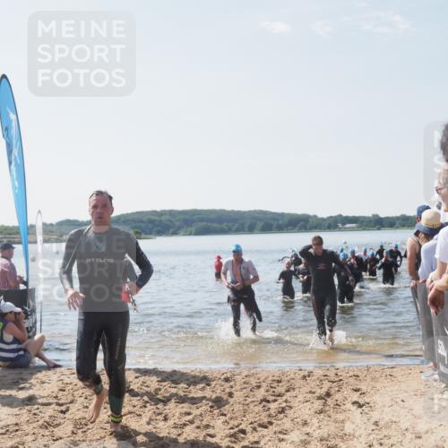 22.06.2025 - Viking Triathlon MichiJ http://msf.ph/oto/8092613 22.06.2025 10:39:16 Schwimmen 79, 83, 182, 195, 238, 276, 295, 324, 351, 386, 474, 536, 654 meine-sportfotos.de