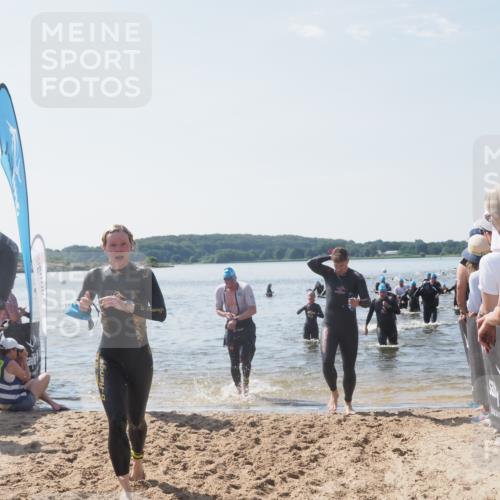 22.06.2025 - Viking Triathlon MichiJ http://msf.ph/oto/8092644 22.06.2025 10:39:17 Schwimmen 79, 83, 182, 195, 238, 276, 295, 298, 324, 351, 386, 474, 536, 654 meine-sportfotos.de