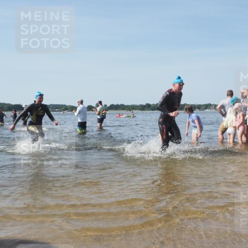 22.06.2025 - Viking Triathlon KatJ http://msf.ph/oto/8092675 22.06.2025 10:28:53 Schwimmen 12, 15, 152, 258, 301, 368, 384, 414, 443, 604, 628 meine-sportfotos.de