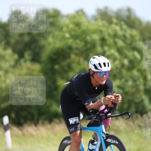 22.06.2025 - Viking Triathlon Yannick Fuchs http://msf.ph/oto/8092689 22.06.2025 11:15:10 Radfahren 12, 132, 205, 285, 412, 547, 555, 616 meine-sportfotos.de