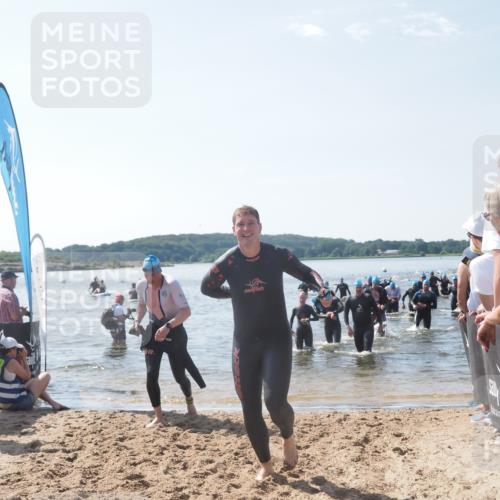 22.06.2025 - Viking Triathlon MichiJ http://msf.ph/oto/8092704 22.06.2025 10:39:19 Schwimmen 83, 117, 182, 195, 238, 276, 295, 298, 324, 351, 386, 474, 536 meine-sportfotos.de
