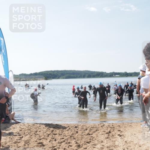 22.06.2025 - Viking Triathlon MichiJ http://msf.ph/oto/8092788 22.06.2025 10:39:21 Schwimmen 83, 117, 150, 182, 195, 238, 276, 295, 298, 324, 386, 474, 536 meine-sportfotos.de
