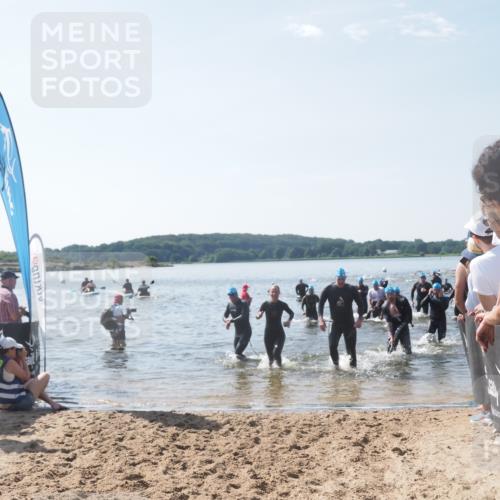 22.06.2025 - Viking Triathlon MichiJ http://msf.ph/oto/8092805 22.06.2025 10:39:22 Schwimmen 83, 93, 117, 150, 182, 195, 238, 276, 298, 324, 386, 474, 536 meine-sportfotos.de