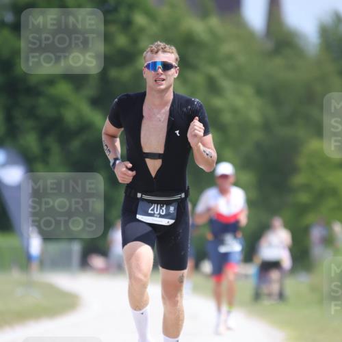 22.06.2025 - Viking Triathlon H.Heesch http://msf.ph/oto/8092844 22.06.2025 13:02:08 Laufen 203, 486 meine-sportfotos.de