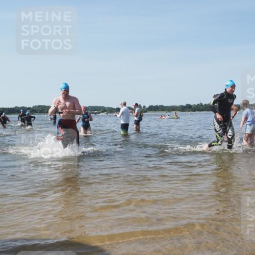 22.06.2025 - Viking Triathlon KatJ http://msf.ph/oto/8092860 22.06.2025 10:28:59 Schwimmen 7, 12, 15, 152, 200, 310, 384, 414, 443, 604, 628 meine-sportfotos.de