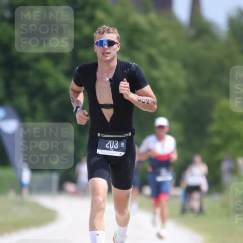 22.06.2025 - Viking Triathlon H.Heesch http://msf.ph/oto/8092861 22.06.2025 13:02:08 Laufen 203, 486 meine-sportfotos.de