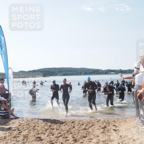 22.06.2025 - Viking Triathlon MichiJ http://msf.ph/oto/8092874 22.06.2025 10:39:23 Schwimmen 83, 93, 117, 150, 182, 195, 238, 276, 298, 324, 337, 386, 474, 536 meine-sportfotos.de