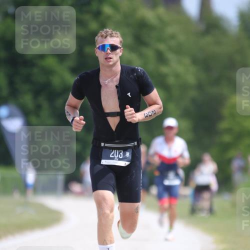 22.06.2025 - Viking Triathlon H.Heesch http://msf.ph/oto/8092877 22.06.2025 13:02:08 Laufen 203, 486 meine-sportfotos.de