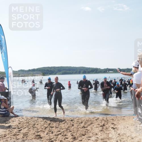 22.06.2025 - Viking Triathlon MichiJ http://msf.ph/oto/8092885 22.06.2025 10:39:23 Schwimmen 83, 93, 117, 150, 182, 195, 238, 276, 298, 324, 337, 386, 474, 536 meine-sportfotos.de