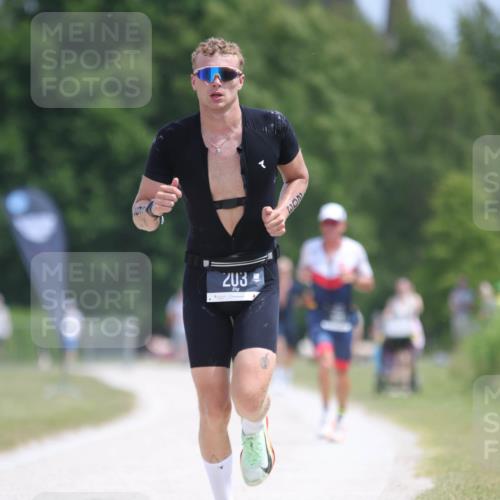 22.06.2025 - Viking Triathlon H.Heesch http://msf.ph/oto/8092890 22.06.2025 13:02:08 Laufen 203, 486 meine-sportfotos.de
