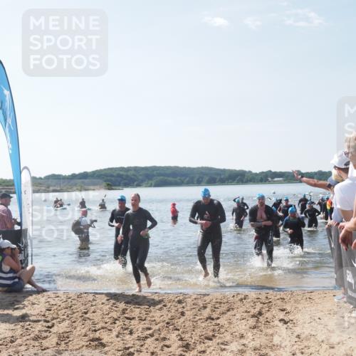 22.06.2025 - Viking Triathlon MichiJ http://msf.ph/oto/8092892 22.06.2025 10:39:24 Schwimmen 83, 93, 117, 150, 182, 195, 238, 276, 298, 324, 337, 386, 474, 536 meine-sportfotos.de