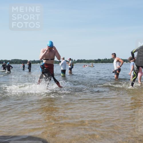 22.06.2025 - Viking Triathlon KatJ http://msf.ph/oto/8092930 22.06.2025 10:29:00 Schwimmen 7, 12, 15, 152, 200, 310, 384, 414, 443, 604, 628 meine-sportfotos.de