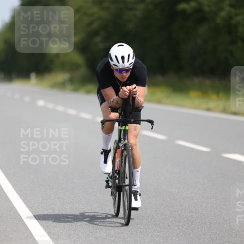 22.06.2025 - Viking Triathlon Yannick Fuchs http://msf.ph/oto/8092939 22.06.2025 11:55:35 Radfahren 8, 139, 203, 329, 479 meine-sportfotos.de