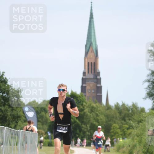 22.06.2025 - Viking Triathlon H.Heesch http://msf.ph/oto/8092940 22.06.2025 13:02:10 Laufen 203, 486 meine-sportfotos.de