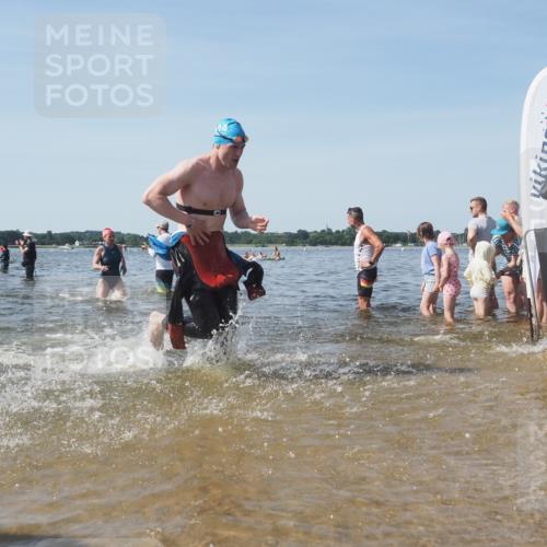 22.06.2025 - Viking Triathlon KatJ http://msf.ph/oto/8092977 22.06.2025 10:29:00 Schwimmen 7, 12, 15, 152, 200, 310, 384, 414, 443, 604, 628 meine-sportfotos.de