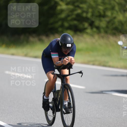 22.06.2025 - Viking Triathlon Yannick Fuchs http://msf.ph/oto/8092987 22.06.2025 11:16:29 Radfahren 301 meine-sportfotos.de