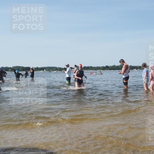 22.06.2025 - Viking Triathlon KatJ http://msf.ph/oto/8092989 22.06.2025 10:29:02 Schwimmen 7, 12, 15, 152, 200, 310, 384, 414, 443, 604, 628 meine-sportfotos.de