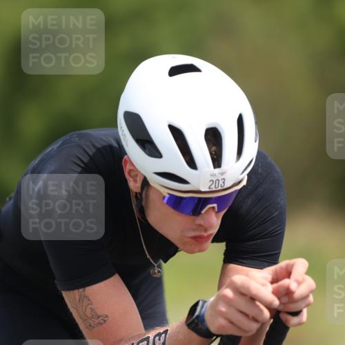 22.06.2025 - Viking Triathlon Yannick Fuchs http://msf.ph/oto/8092995 22.06.2025 11:55:37 Radfahren 108, 139, 203, 329, 478, 479 meine-sportfotos.de