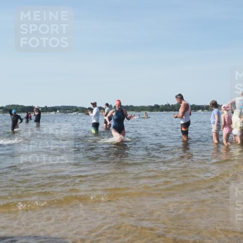 22.06.2025 - Viking Triathlon KatJ http://msf.ph/oto/8093016 22.06.2025 10:29:02 Schwimmen 7, 12, 15, 152, 200, 310, 384, 414, 443, 604, 628 meine-sportfotos.de