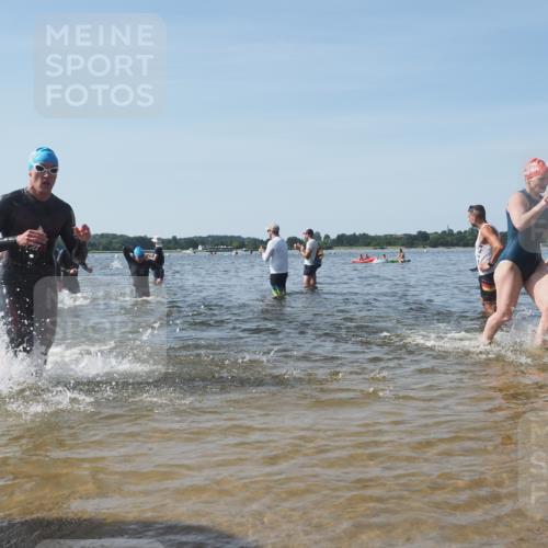 22.06.2025 - Viking Triathlon KatJ http://msf.ph/oto/8093079 22.06.2025 10:29:05 Schwimmen 7, 12, 152, 200, 310, 384, 443, 458, 604, 628, 652 meine-sportfotos.de