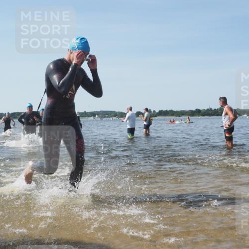 22.06.2025 - Viking Triathlon KatJ http://msf.ph/oto/8093142 22.06.2025 10:29:05 Schwimmen 7, 12, 152, 200, 310, 384, 443, 458, 604, 628, 652 meine-sportfotos.de