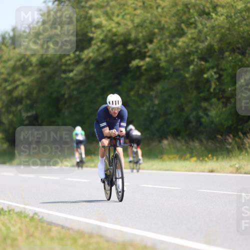 22.06.2025 - Viking Triathlon Yannick Fuchs http://msf.ph/oto/8093157 22.06.2025 11:17:47 Radfahren 166, 214, 464, 521, 533, 549, 645 meine-sportfotos.de