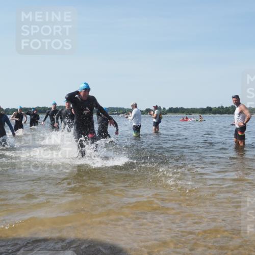 22.06.2025 - Viking Triathlon KatJ http://msf.ph/oto/8093159 22.06.2025 10:29:07 Schwimmen 7, 12, 152, 200, 310, 384, 443, 458, 604, 628, 652 meine-sportfotos.de