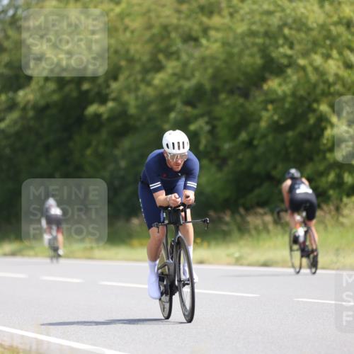 22.06.2025 - Viking Triathlon Yannick Fuchs http://msf.ph/oto/8093177 22.06.2025 11:17:47 Radfahren 166, 214, 464, 521, 533, 549, 645 meine-sportfotos.de