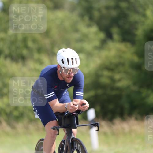 22.06.2025 - Viking Triathlon Yannick Fuchs http://msf.ph/oto/8093199 22.06.2025 11:17:49 Radfahren 5, 166, 214, 229, 243, 464, 486, 521, 533, 549, 645 meine-sportfotos.de