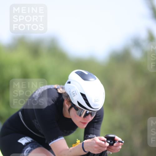 22.06.2025 - Viking Triathlon Yannick Fuchs http://msf.ph/oto/8093206 22.06.2025 11:17:54 Radfahren 5, 87, 166, 214, 229, 242, 243, 284, 294, 464, 486, 492, 533, 549 meine-sportfotos.de