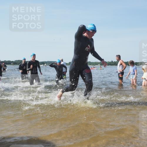 22.06.2025 - Viking Triathlon KatJ http://msf.ph/oto/8093225 22.06.2025 10:29:08 Schwimmen 7, 12, 152, 200, 310, 384, 443, 458, 604, 628, 652 meine-sportfotos.de