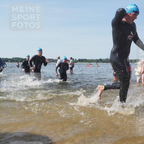 22.06.2025 - Viking Triathlon KatJ http://msf.ph/oto/8093236 22.06.2025 10:29:09 Schwimmen 7, 11, 12, 152, 200, 310, 384, 458, 604, 652 meine-sportfotos.de