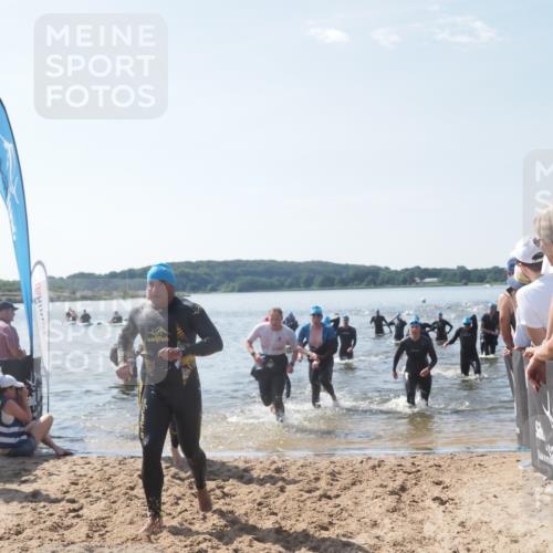 22.06.2025 - Viking Triathlon MichiJ http://msf.ph/oto/8093275 22.06.2025 10:39:32 Schwimmen 25, 29, 83, 86, 93, 117, 138, 150, 195, 244, 298, 324, 337, 474, 529 meine-sportfotos.de