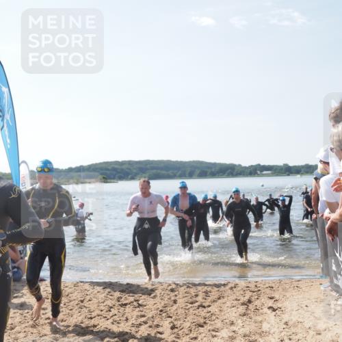 22.06.2025 - Viking Triathlon MichiJ http://msf.ph/oto/8093300 22.06.2025 10:39:33 Schwimmen 25, 29, 83, 86, 93, 117, 138, 150, 195, 244, 298, 324, 337, 474, 529 meine-sportfotos.de